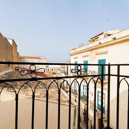 Emporium Castellammare del Golfo Exterior foto